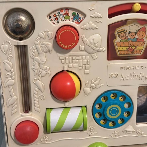 Vintage 1973 Fisher Price Baby Toddler Activity
Center Crib Toy - Picture 3 of 4